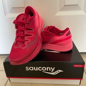 Women’s Saucony Freedom ISO running shoes